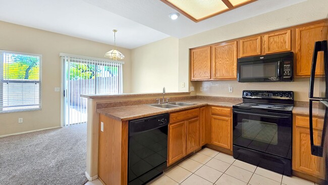 Building Photo - Gated community in Avondale with a communi...