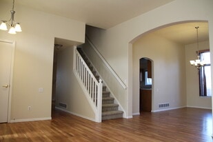 Building Photo - 1401 orchid ct