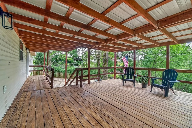 Building Photo - 8517 Spruce Dr