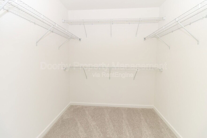 Building Photo - 115 Saddlebred Wy