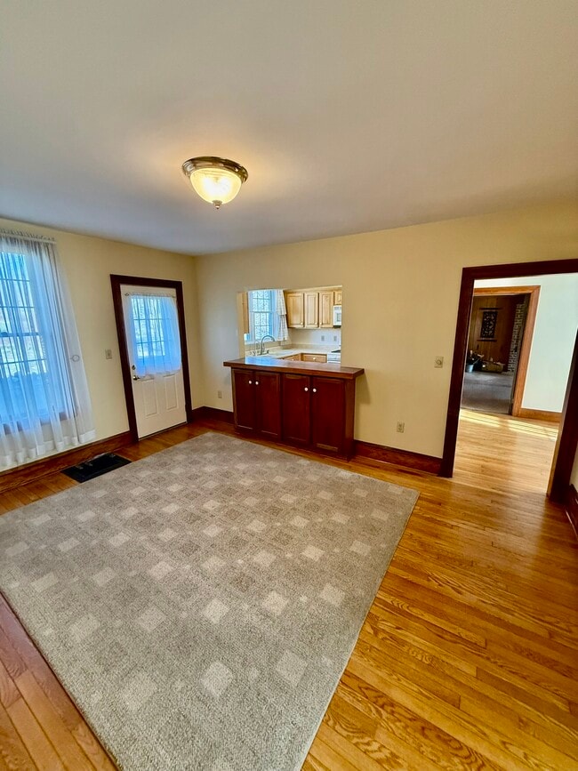 Building Photo - 1213 Glenwood Heights Rd