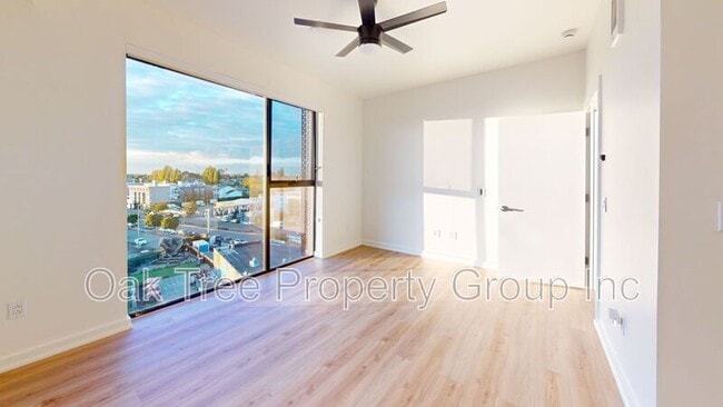 Building Photo - 532 Union St