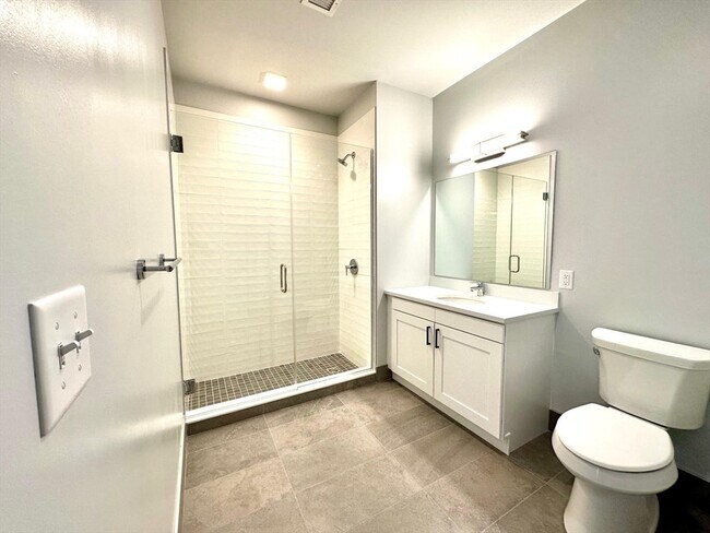 Building Photo - 45 E Central St