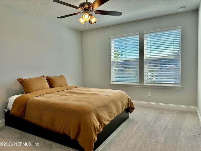 Building Photo - 124 Killarney Ave