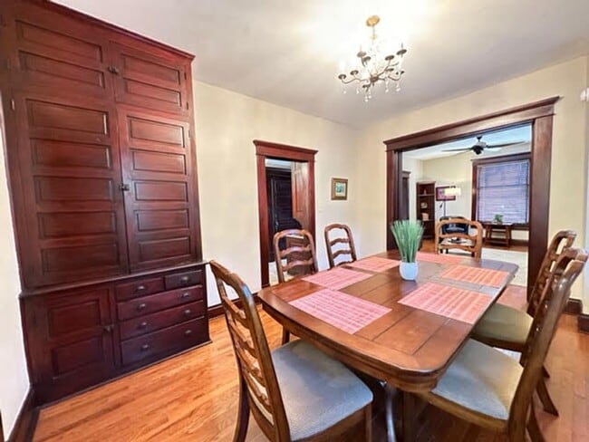 Building Photo - Victorian Village / Short North Single Family House!