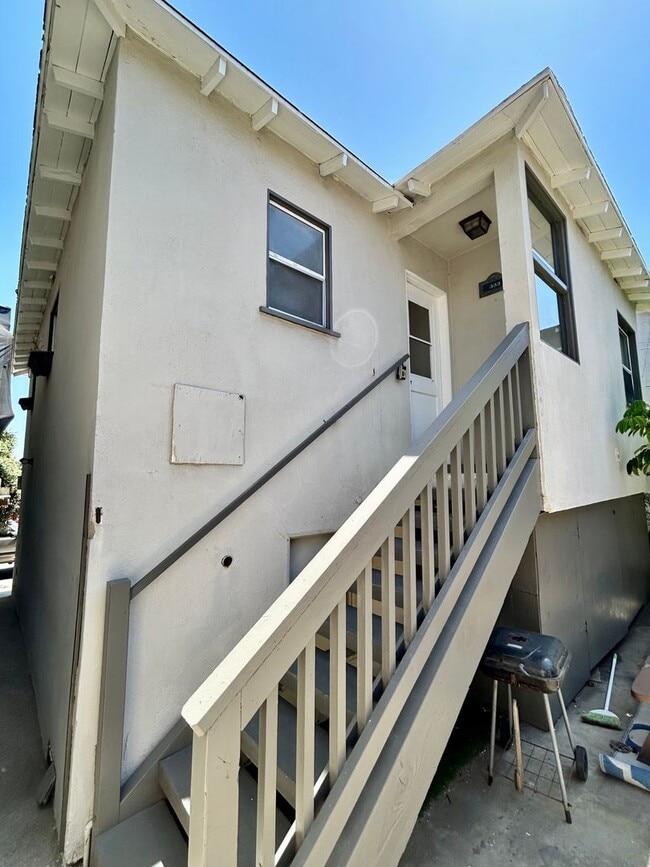 Building Photo - 333 15th St
