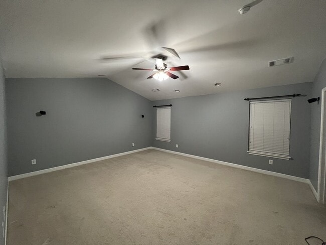Building Photo - Great, large home in Franklin with home theater room!