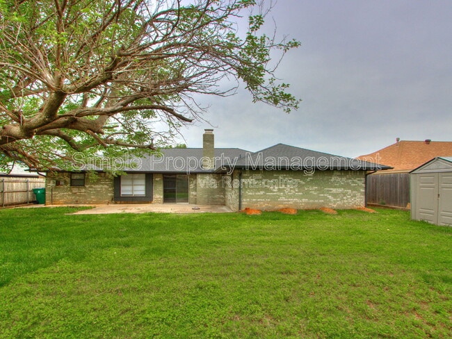 Building Photo - 5816 NW 90th St