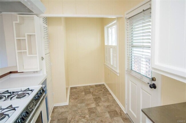 Building Photo - 31612 Santa Rosa Dr