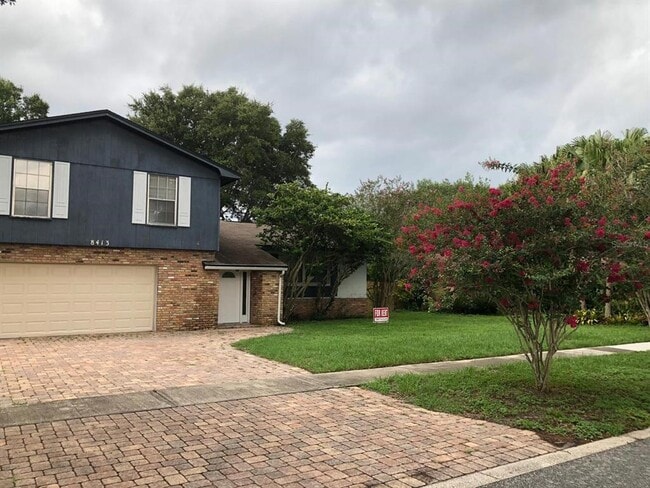 Building Photo - 8413 Shady Glen Dr