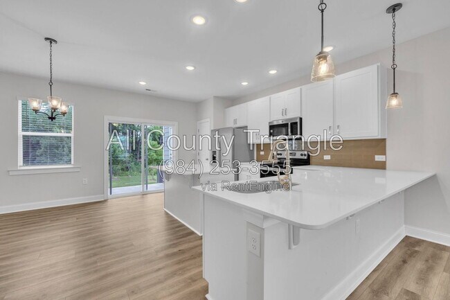 Building Photo - 267 Old Grove Ln