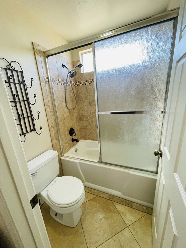 Building Photo - Provence Dr.