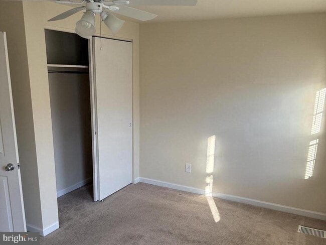 Building Photo - 223 Gerritt St