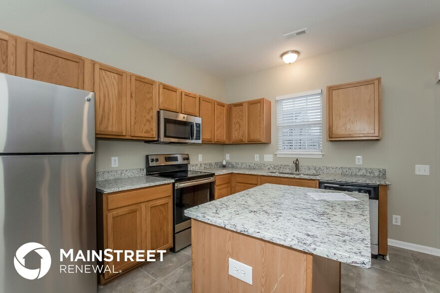 Building Photo - 5307 Peachwood Dr