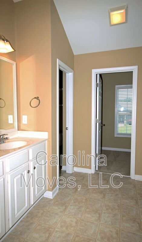 Building Photo - 689 Flintrock Dr