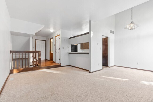 Building Photo - 12110 Autumn Lakes Dr