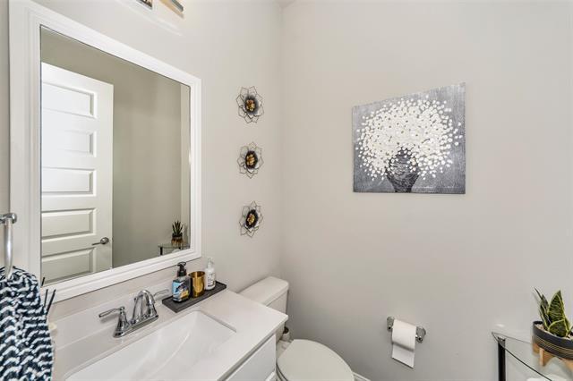 Building Photo - 467 Chambers Pl