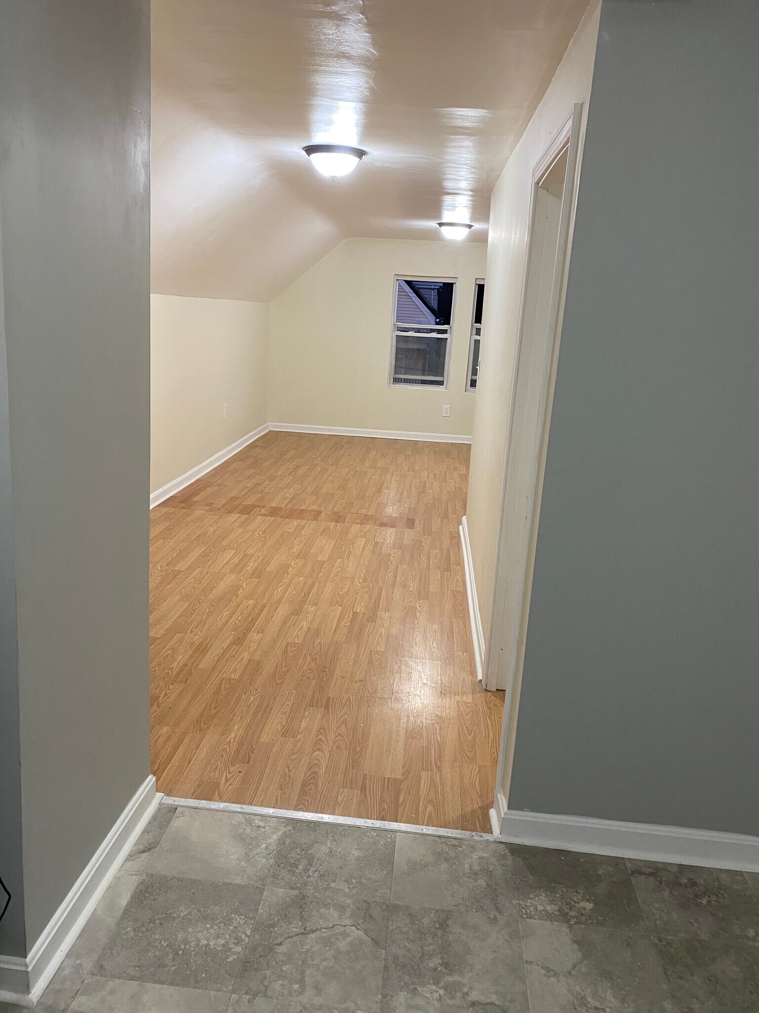 Building Photo - 156 Cedar St