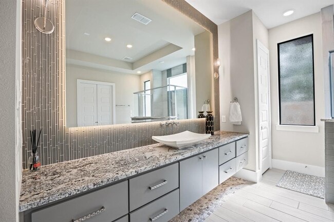Building Photo - 27927 Indigo Ridge Dr