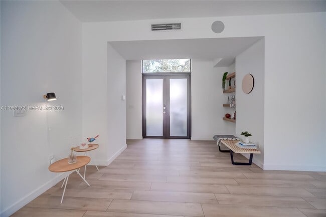 Building Photo - 8660 Arboretum Ln