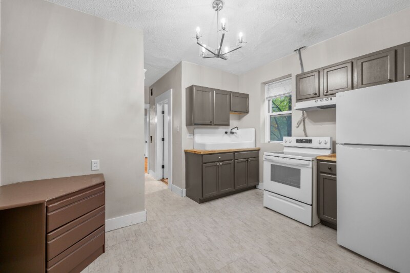 Building Photo - 3134 Miami St