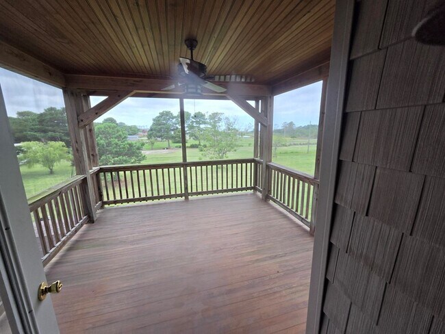 Building Photo - 29481 Killmon Ln