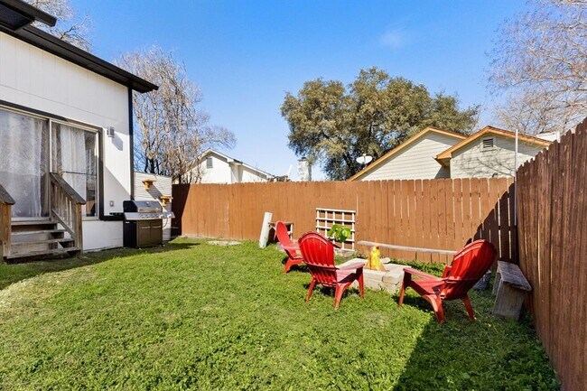 Building Photo - 5400 Alexis Cove