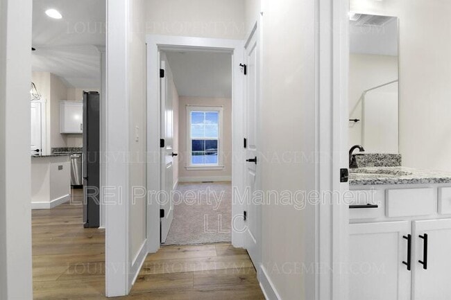 Building Photo - 6523 Ashley Springs Ct
