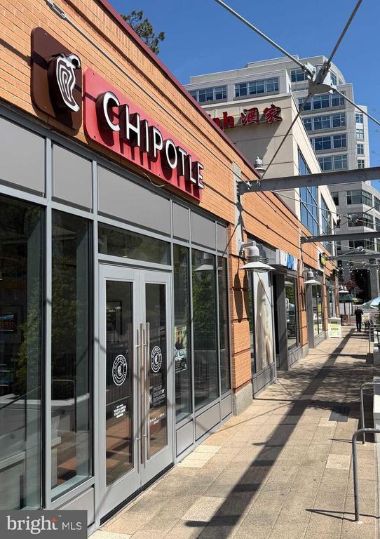 Building Photo - 5500 Friendship Blvd