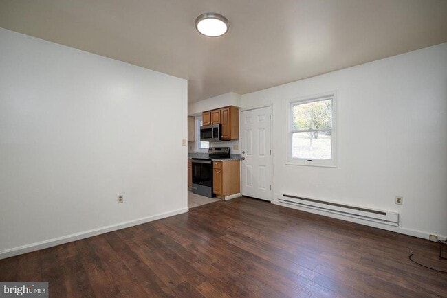 Building Photo - 3748 Tudor Dr