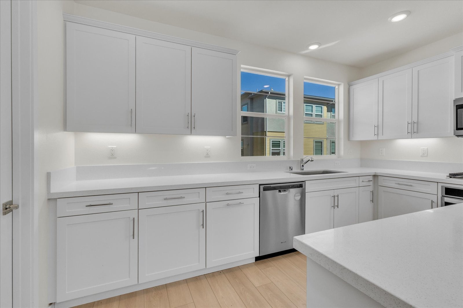 Building Photo - 27116 Valley Oak Pl