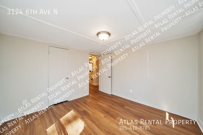 Building Photo - 3124 6th Ave N