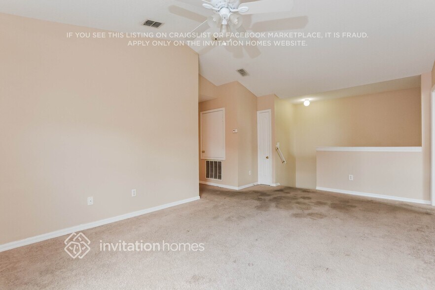 Building Photo - 10837 Leader Ln