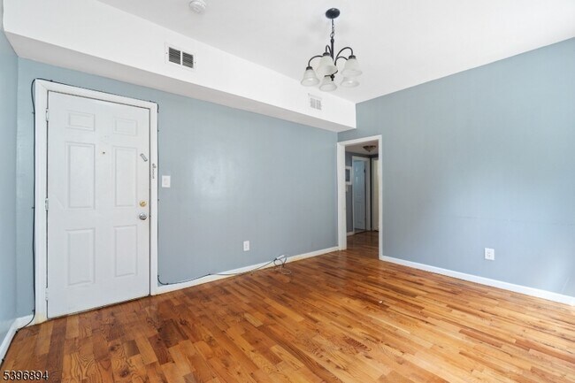 Primary Photo - 14 Treacy Ave