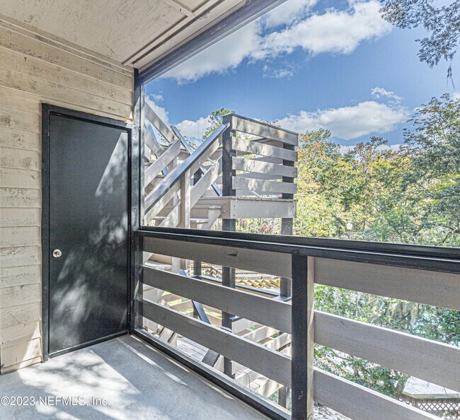 Building Photo - 1604 Arcadia Dr