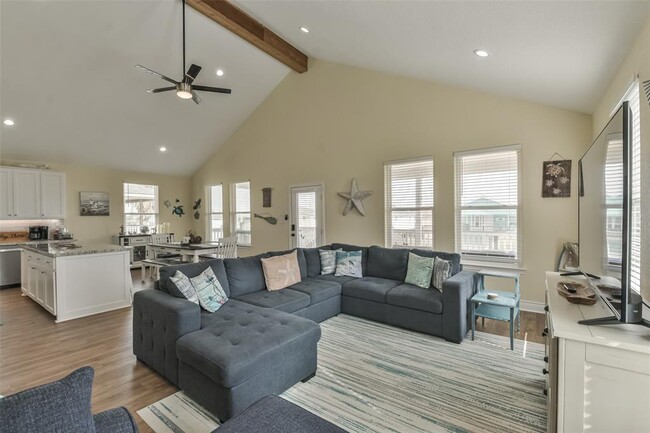 Building Photo - 4022 Fort Bend Dr