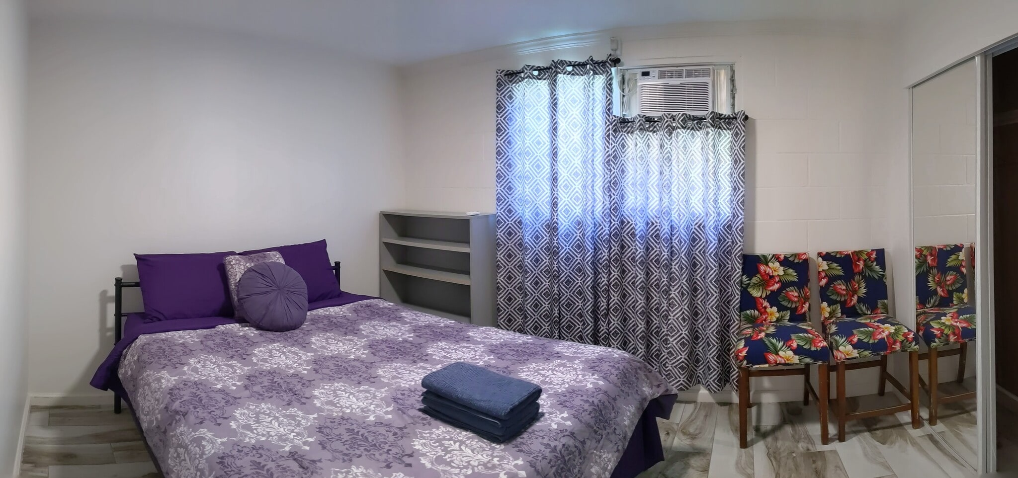 Building Photo - 2353 Dole St