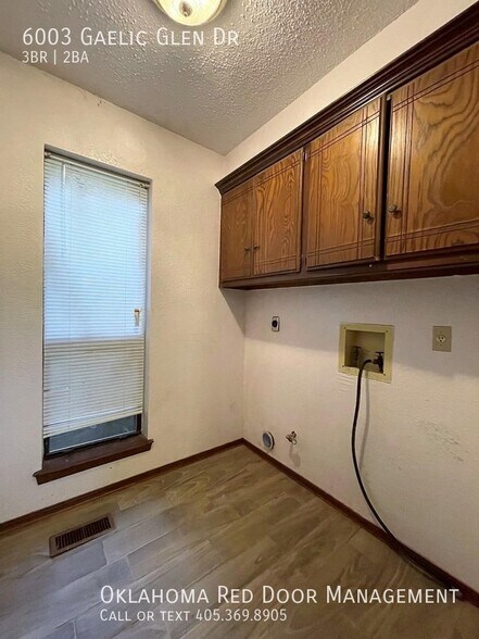 Building Photo - 6003 Gaelic Glen Dr