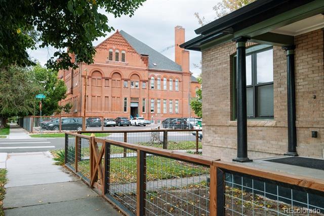 Building Photo - 1701 E 36th Ave