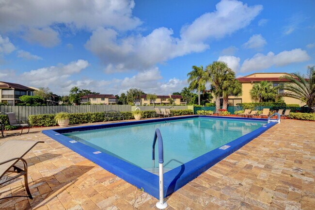Building Photo - 21214 Lago Cir