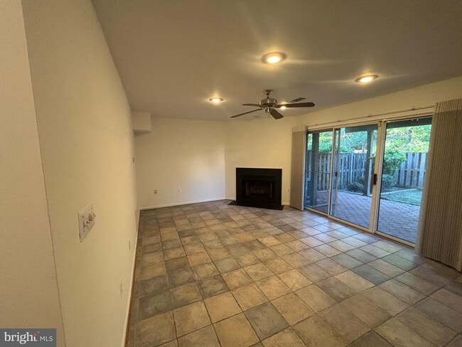 Building Photo - 13874 Coleman Ct