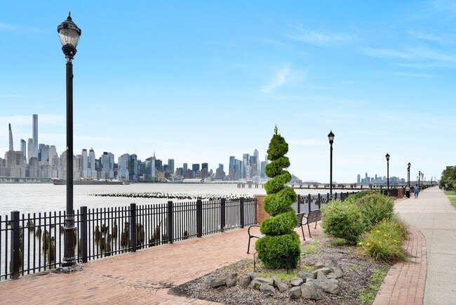 Building Photo - 100 Abbie Ct