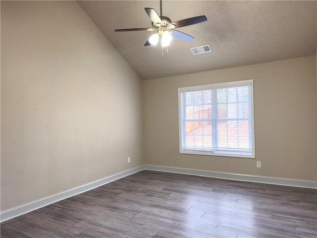 Building Photo - 3035 Baymount Dr