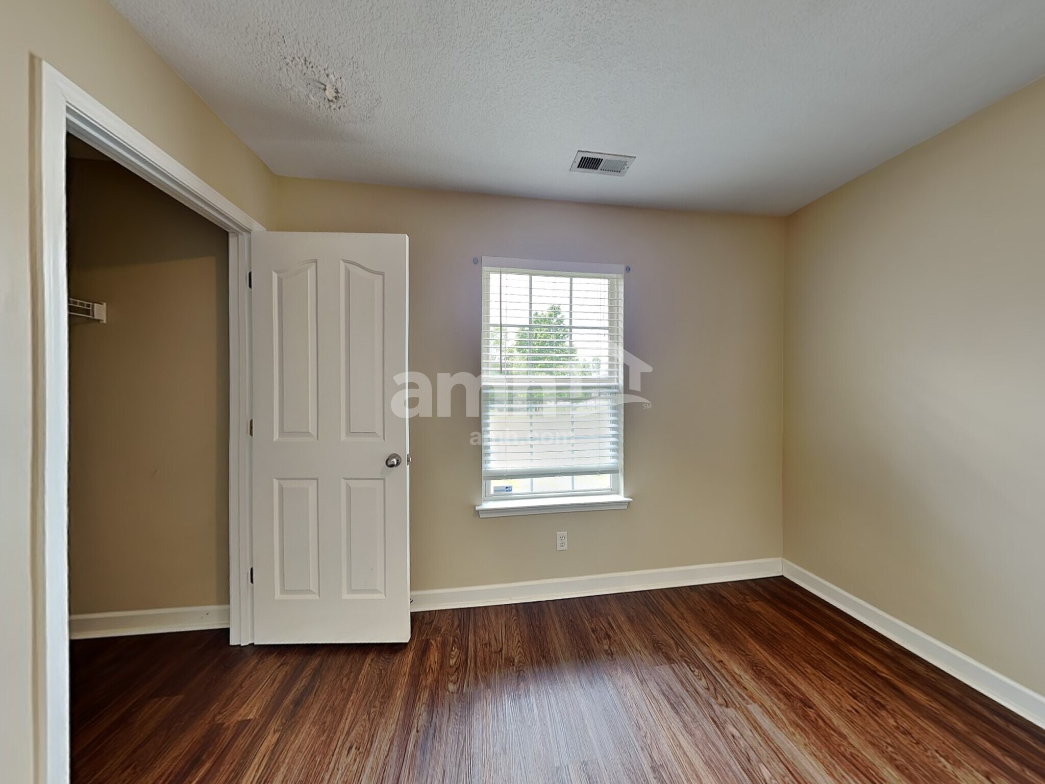 Building Photo - 2 Gratiot Ln