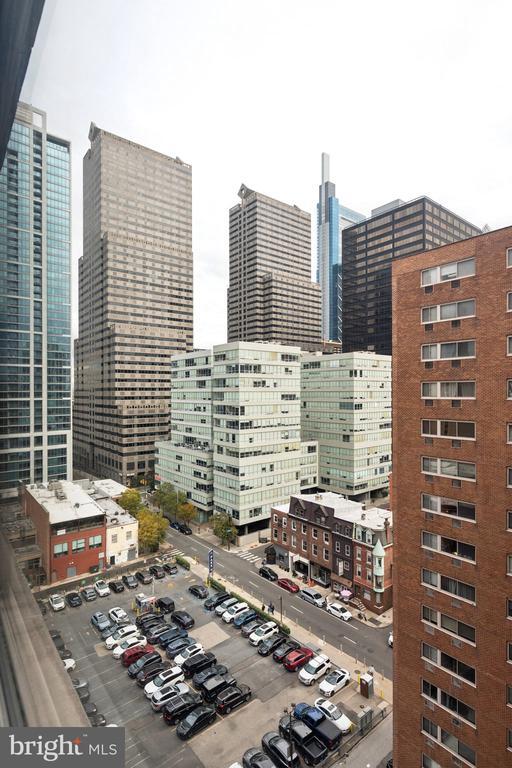Building Photo - 2101 Chestnut St