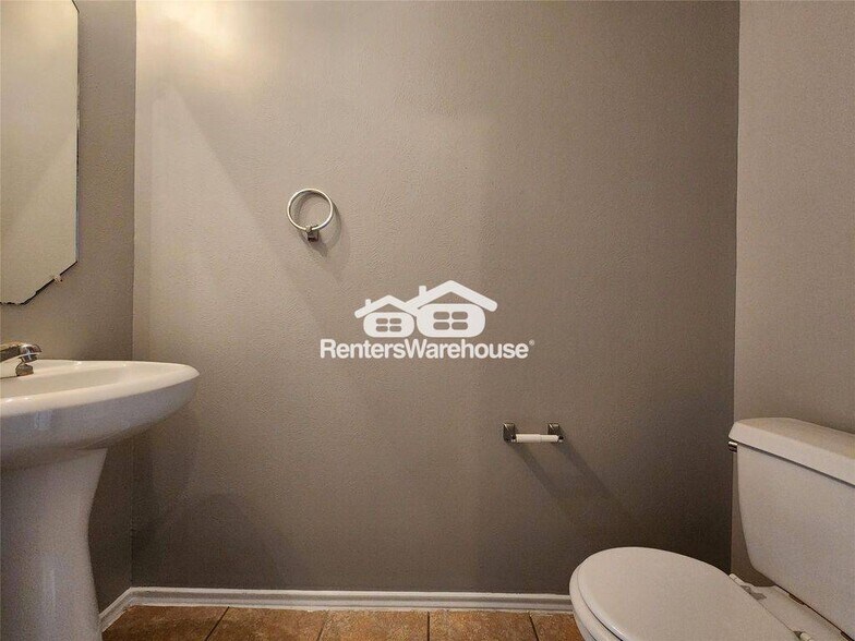 Building Photo - 22034 Guston Hall Ln