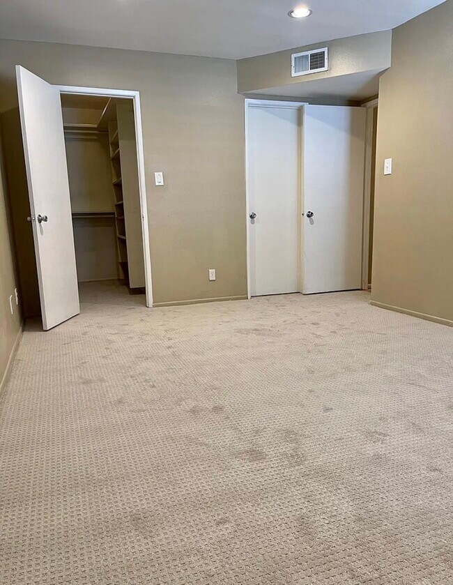 Building Photo - 5700 Etiwanda Ave