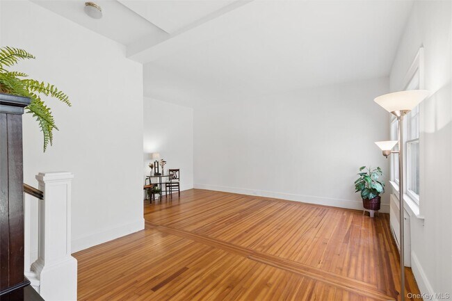Building Photo - 208 Wheatley Rd