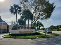 Building Photo - 7423 SW 152nd Ave