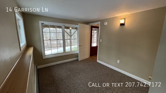 Building Photo - 14 Garrison Ln